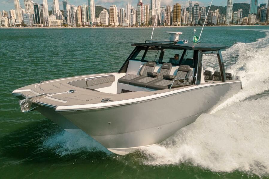 2025 Sedna 370 Cabin