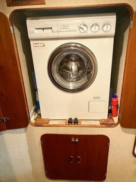 2000 Custom Carolina 56 EAST BAY