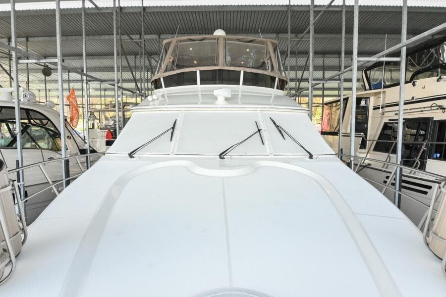 2002 Cruisers Yachts 5000 Sedan Sport