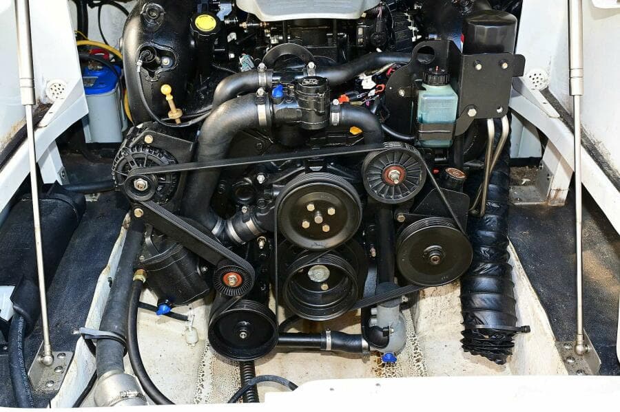 2015 Crownline 236 SC