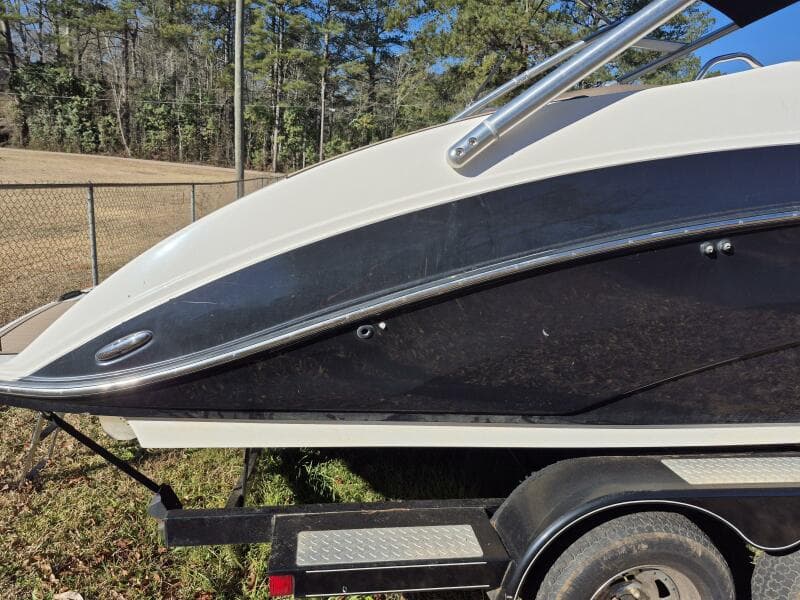 2011 Yamaha Boats 242 Limited S