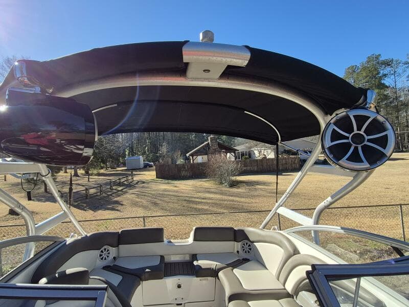 2011 Yamaha Boats 242 Limited S