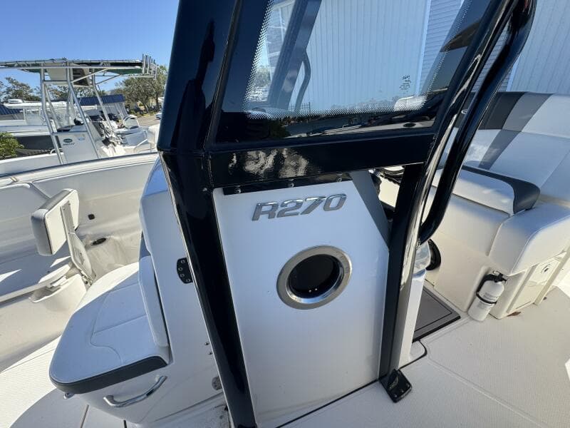 2023 Robalo R270 Center Console