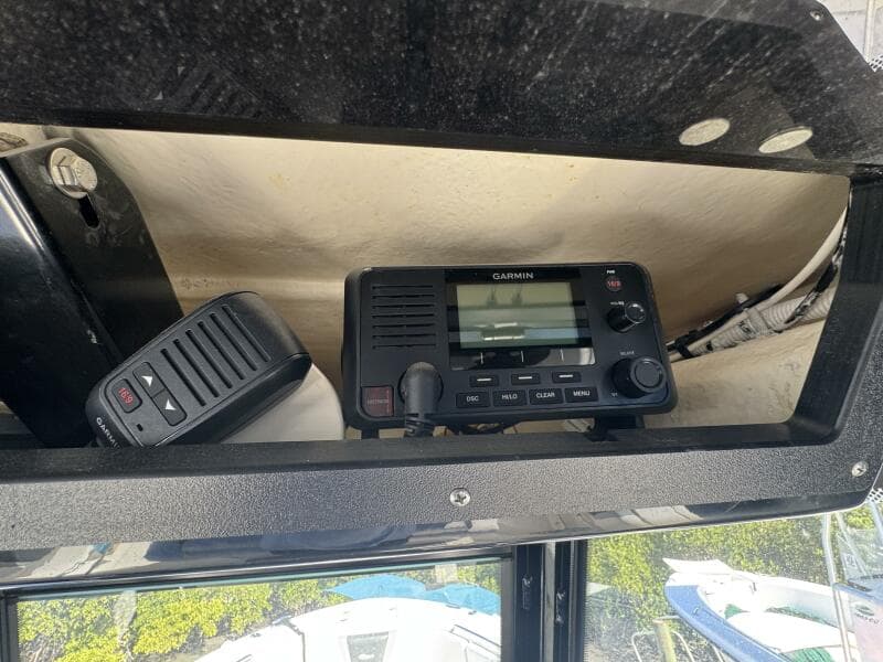 2023 Robalo R270 Center Console