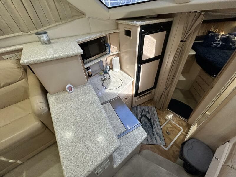 40' Carver galley1