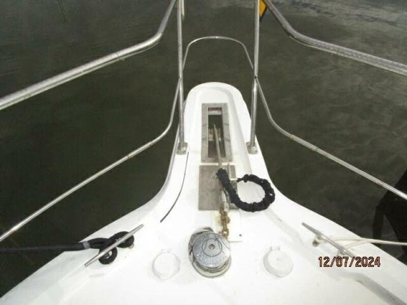40' Carver anchor windlass