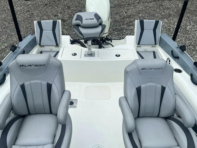 2018 Larson FX 1850 DC