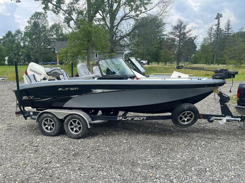 2018 Larson FX 1850 DC