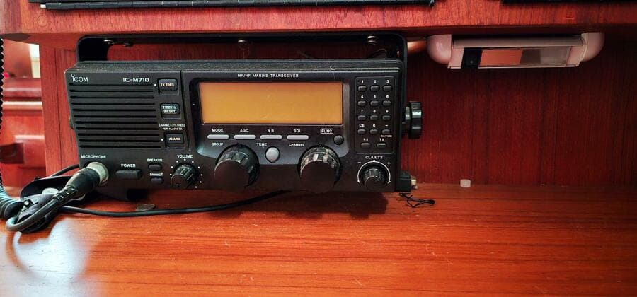 2000 Island Packet 350