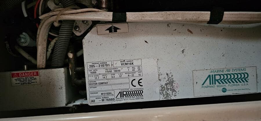 2000 Island Packet 350