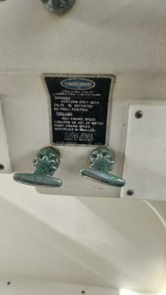 1990 Trojan 11M Express