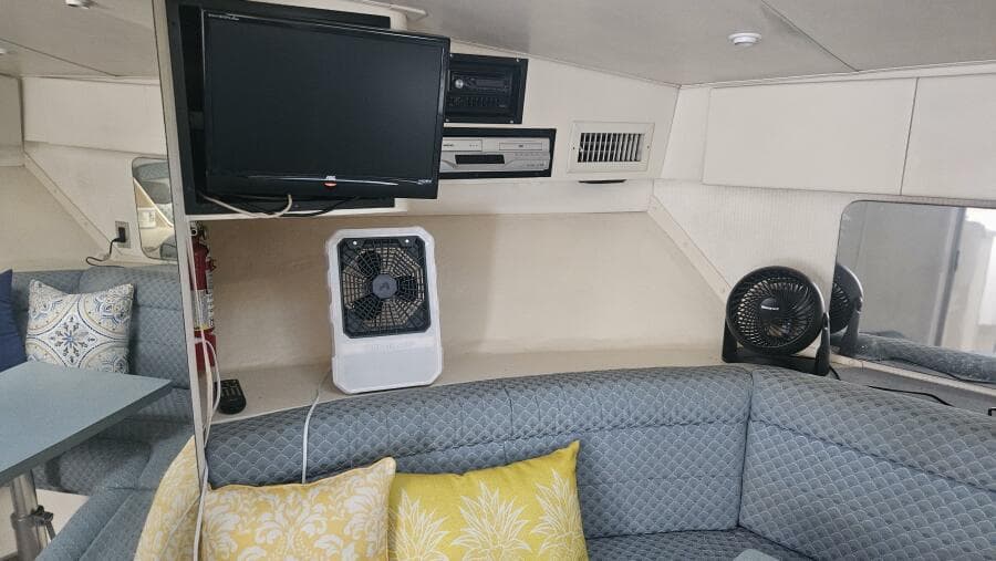 1990 Trojan 11M Express