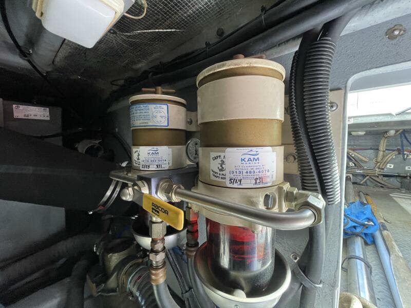 1998 Sea Ray 480 Sedan Bridge