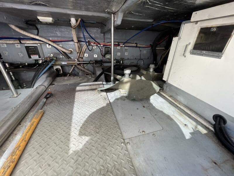 1998 Sea Ray 480 Sedan Bridge