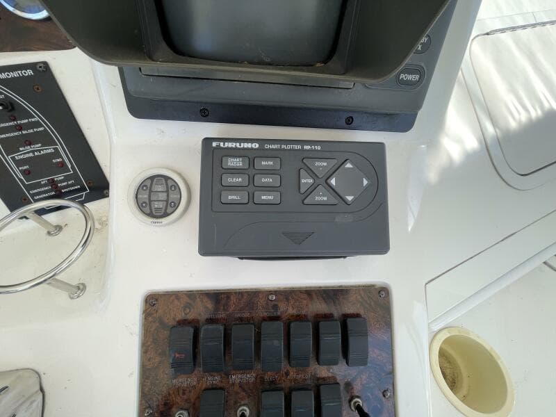 1998 Sea Ray 480 Sedan Bridge