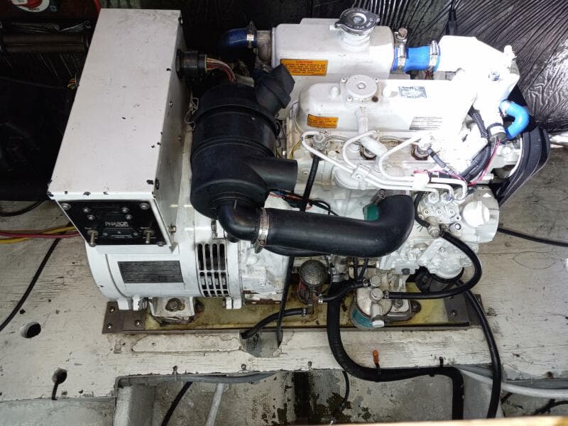 1983 Bertram 385 Convertible Cast Off II