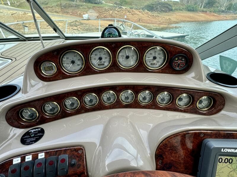 2004 Four Winns Vista 288