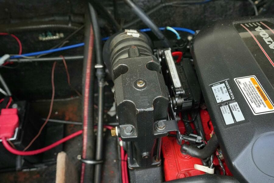 2016 Stingray 225 CR