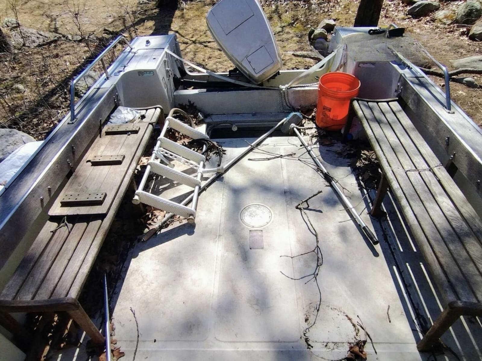 1983 Boston Whaler 25 Revenge - Photo 13