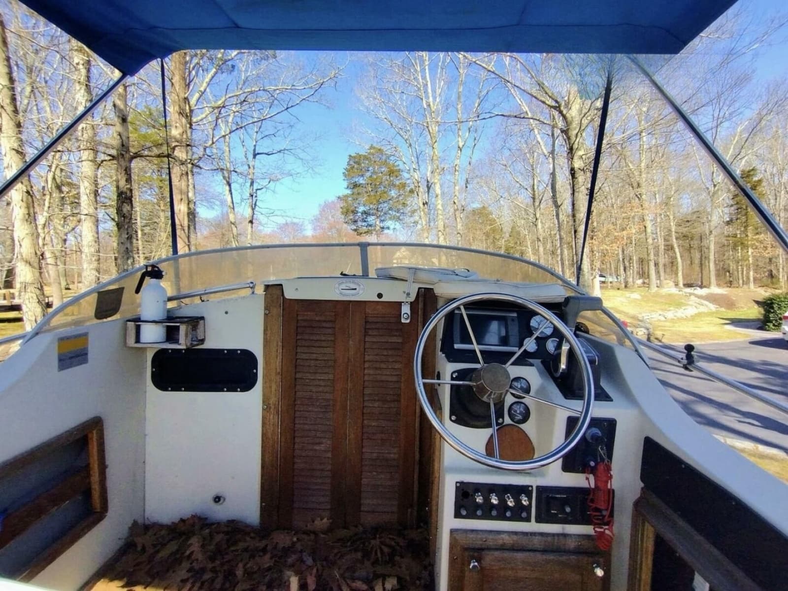 1983 Boston Whaler 25 Revenge - Photo 16