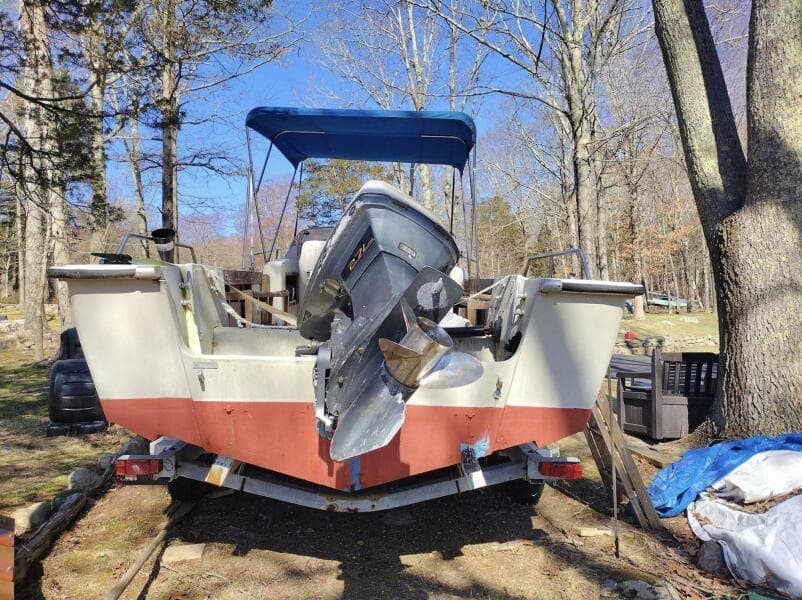 1983 Boston Whaler Revenge