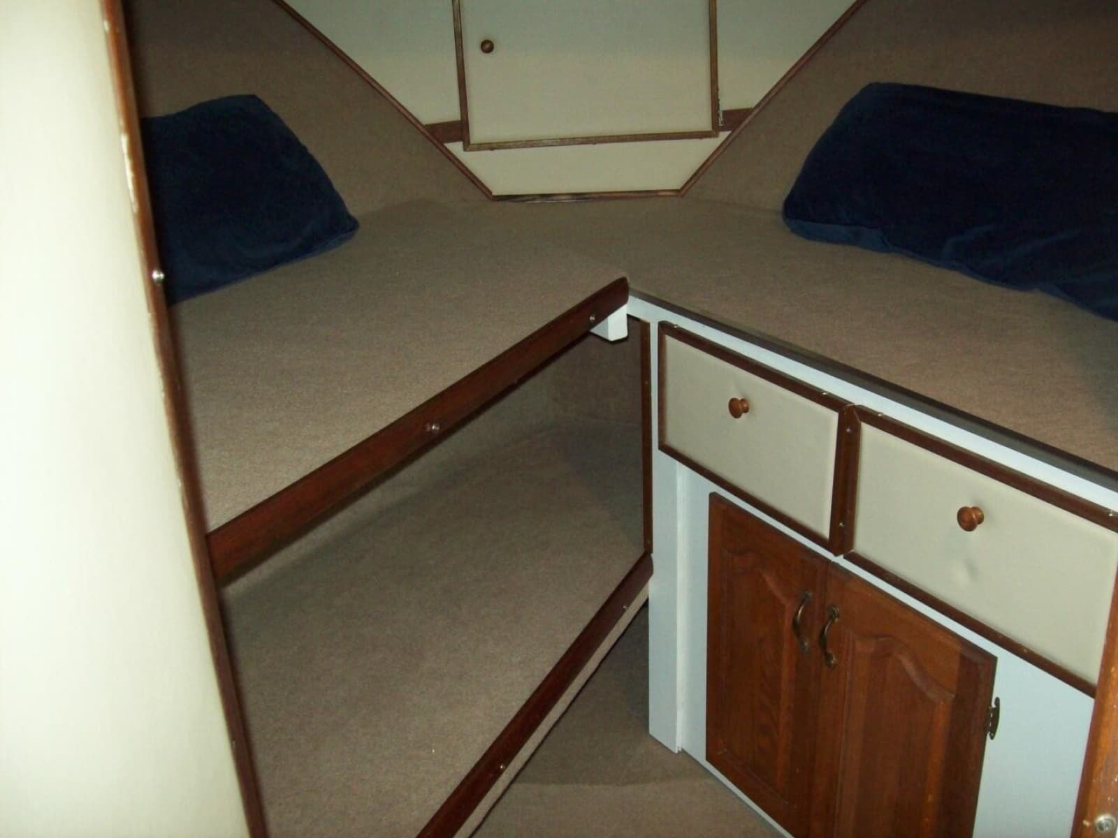 1979 Chris-Craft 350 Catalina - Photo 11