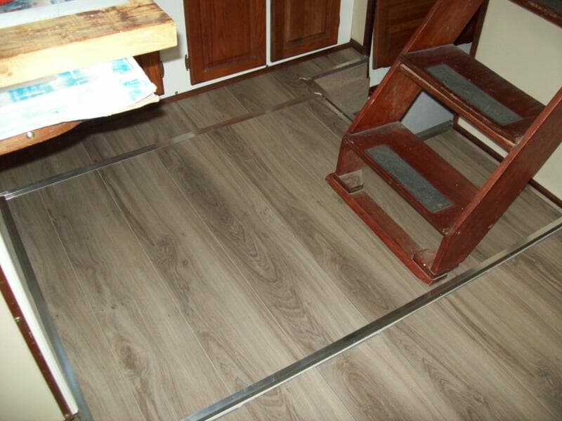 1979 Chris-Craft Catalina 350