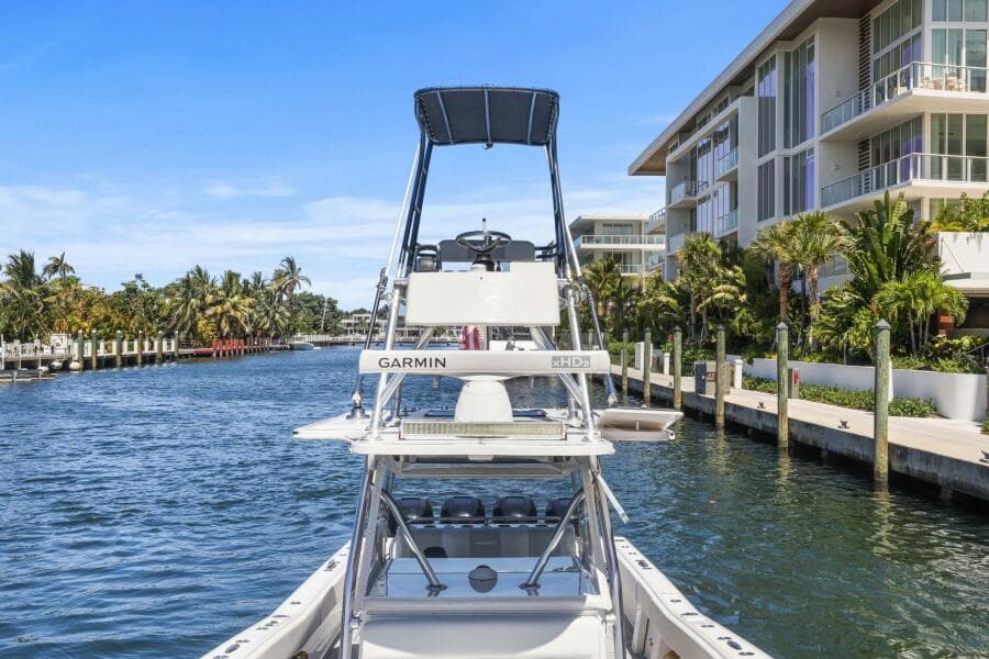 2013 Invincible 42 Open - Photo 35