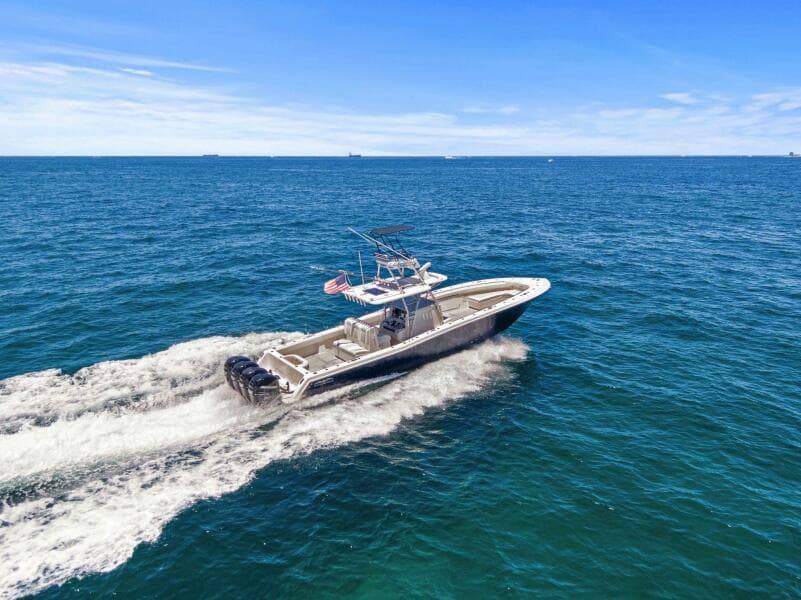 2013 Invincible 42 Open - Photo 9