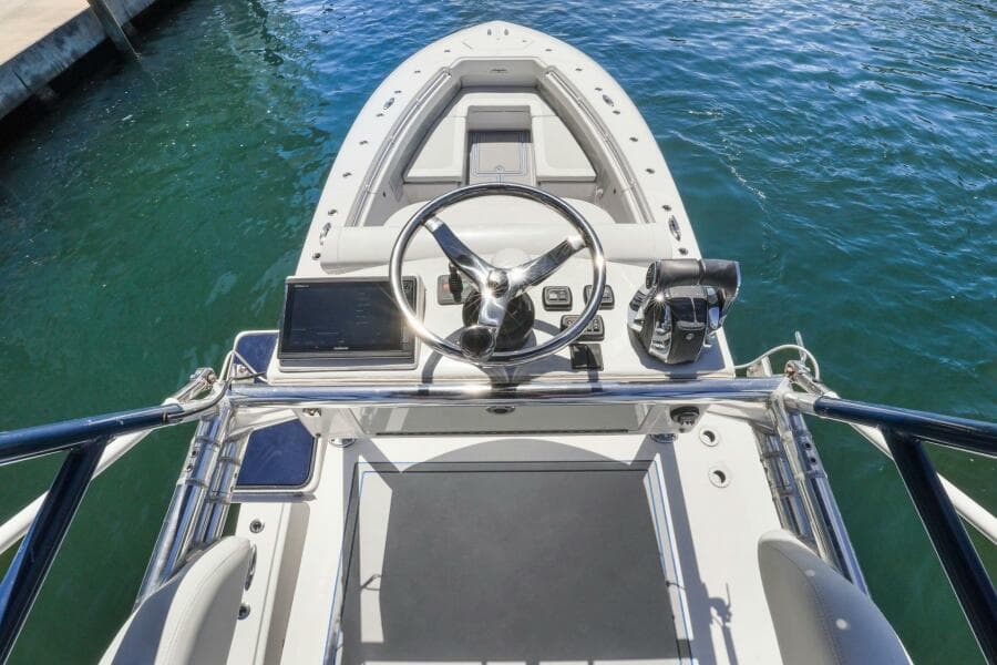2013 Invincible 42 Open - Photo 37