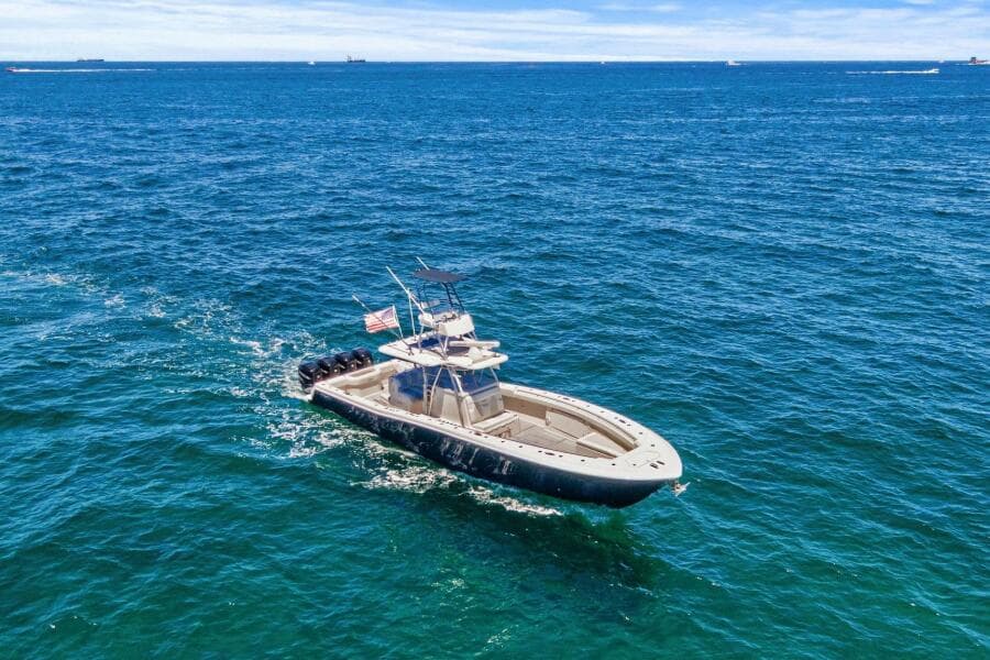 2013 Invincible 42 Open - Photo 7
