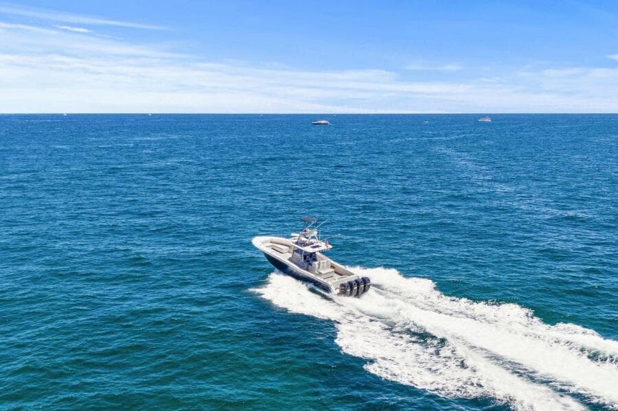 2013 Invincible 42 Open - Photo 11