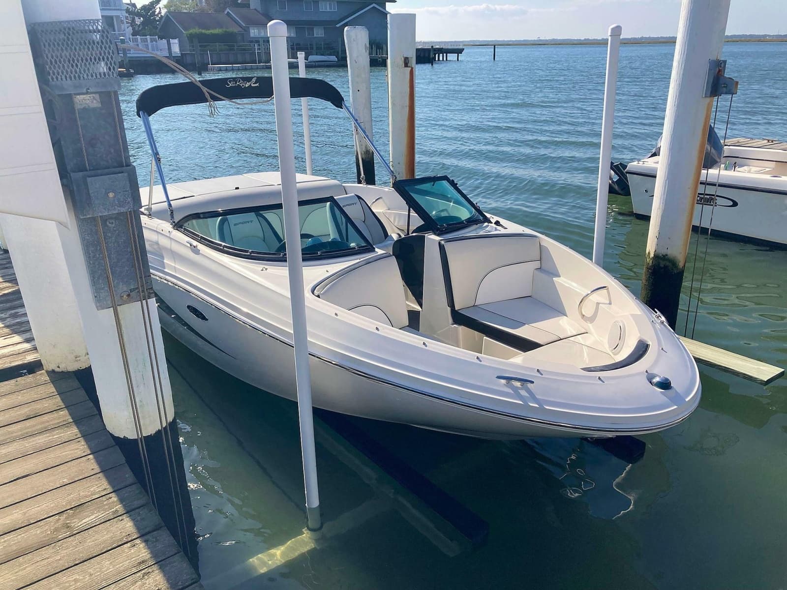 2012 Sea Ray 190 Sport - Photo 1
