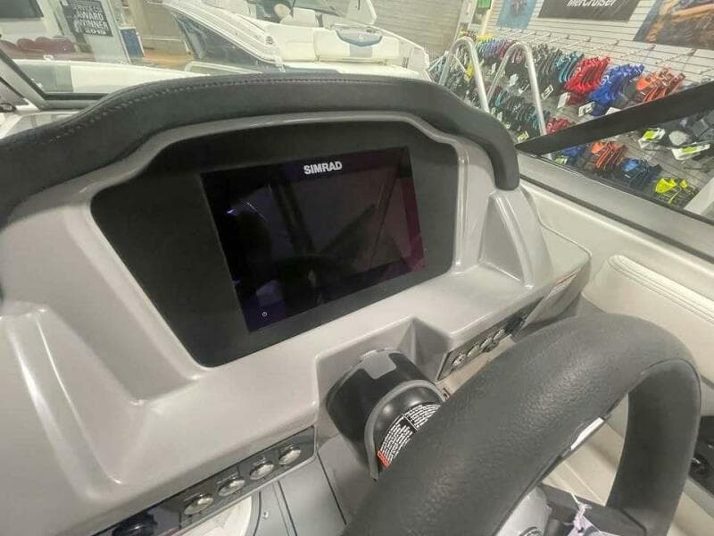 2022 Chaparral 23 SURF