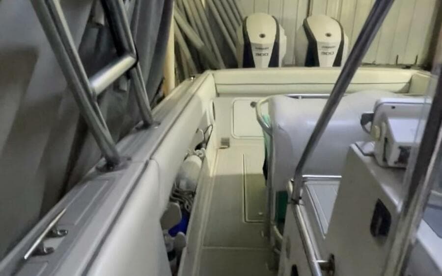 1990 Wellcraft Scarab 30 Cuddy