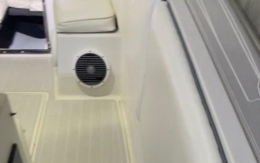 1990 Wellcraft Scarab 30 Cuddy