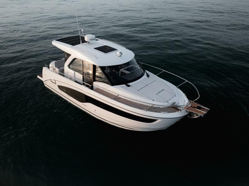 2025 BENETEAU Antares 9