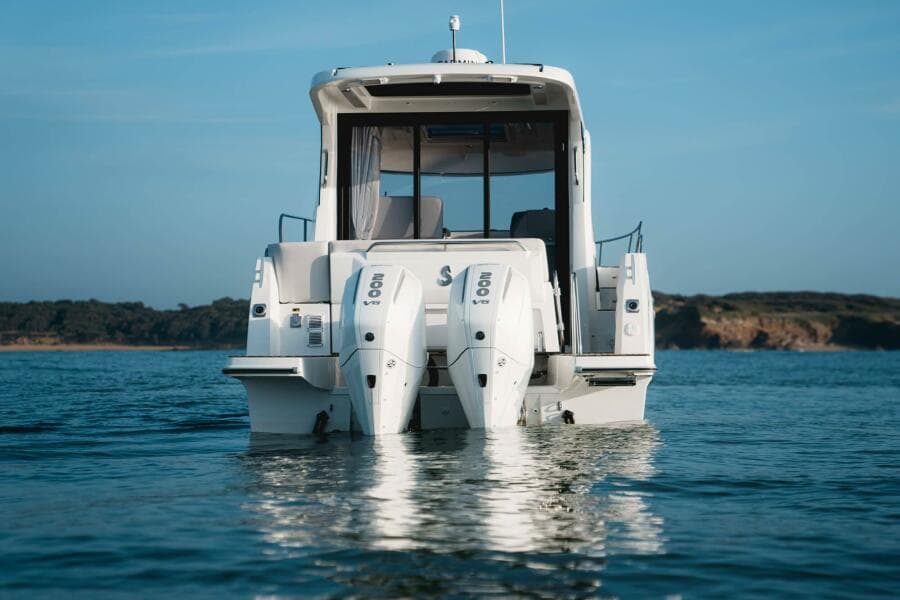 2025 BENETEAU Antares 9