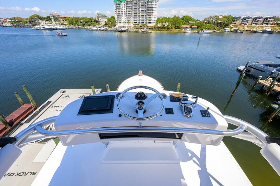 2004 Viking 65 Enclosed Bridge w/Tower