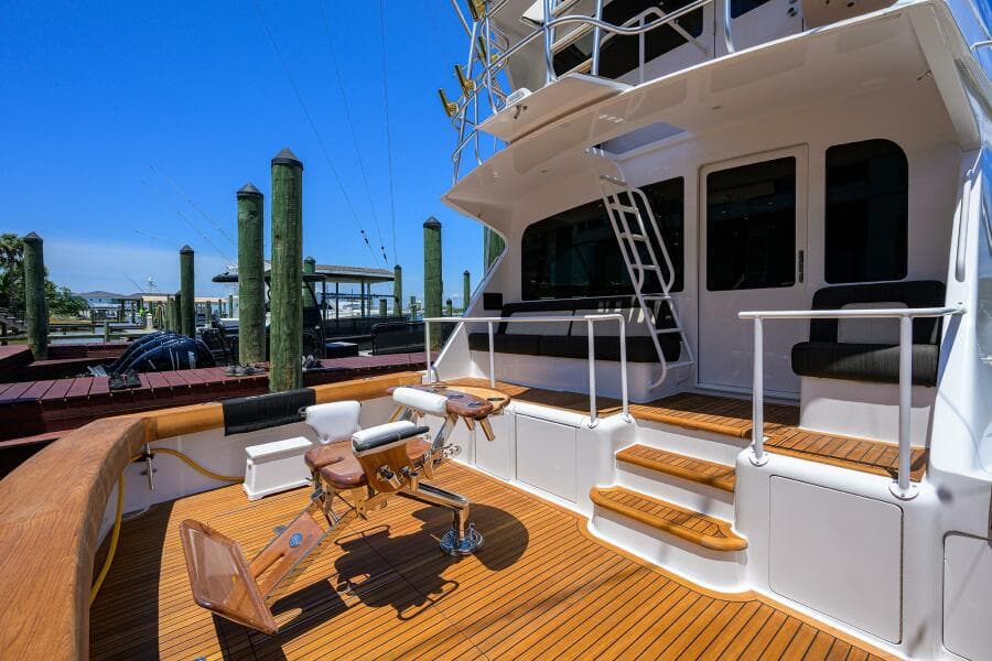 2004 Viking 65 Enclosed Bridge w/Tower