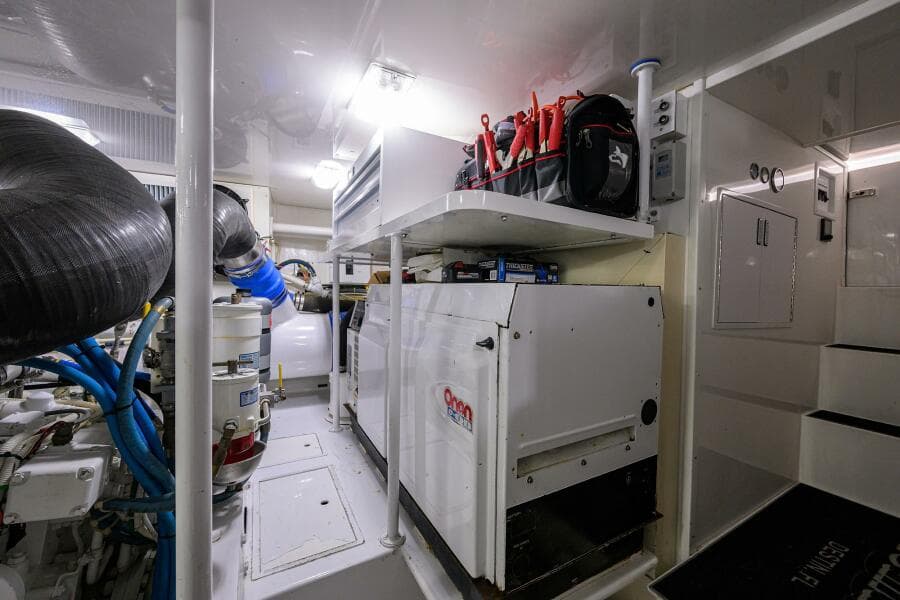 2004 Viking 65 Enclosed Bridge w/Tower