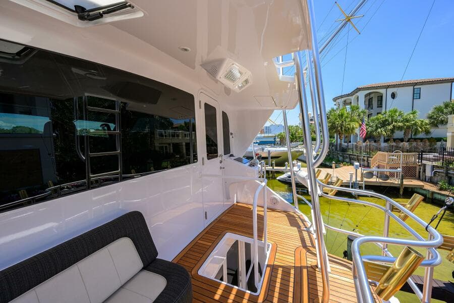 2004 Viking 65 Enclosed Bridge w/Tower