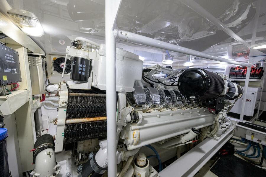 2004 Viking 65 Enclosed Bridge w/Tower