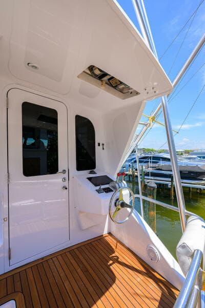 2004 Viking 65 Enclosed Bridge w/Tower