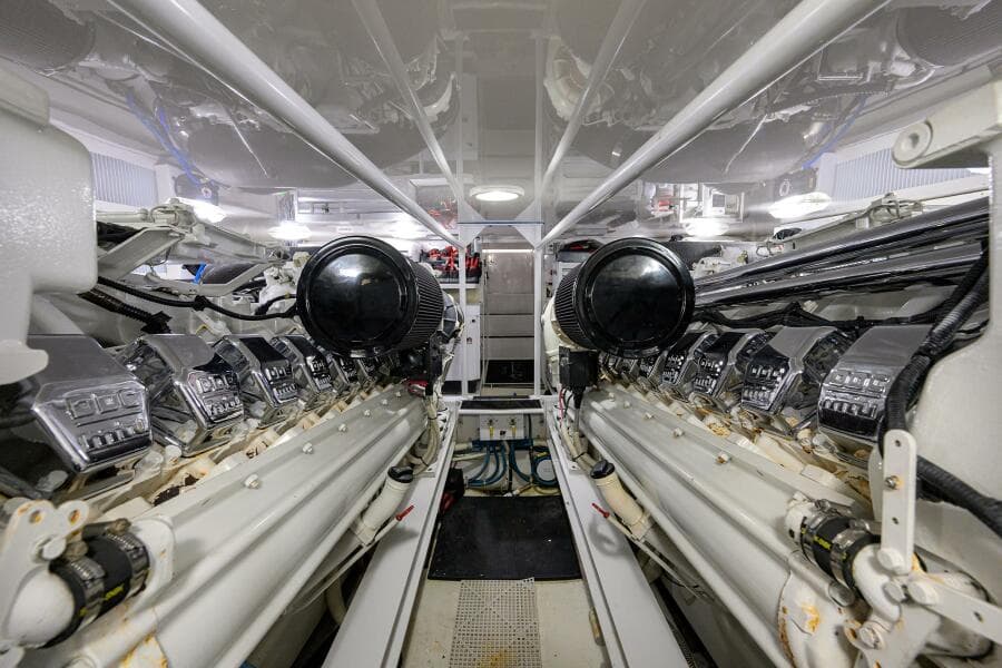 2004 Viking 65 Enclosed Bridge w/Tower