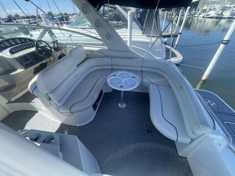 2005 Monterey 322 Cruiser