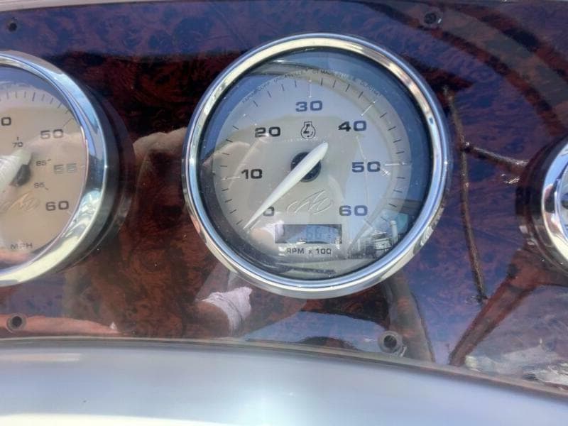 2005 Monterey 322 Cruiser