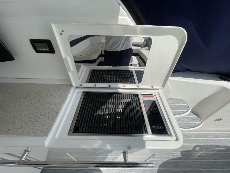 2010 Sea Ray 450 Sundancer