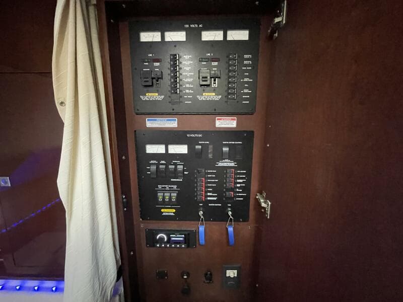 2010 Sea Ray 450 Sundancer