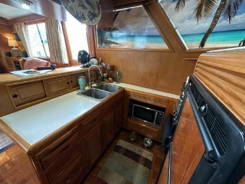 41 1991 Ocean Alexander 456 Knot Yet Galley 2